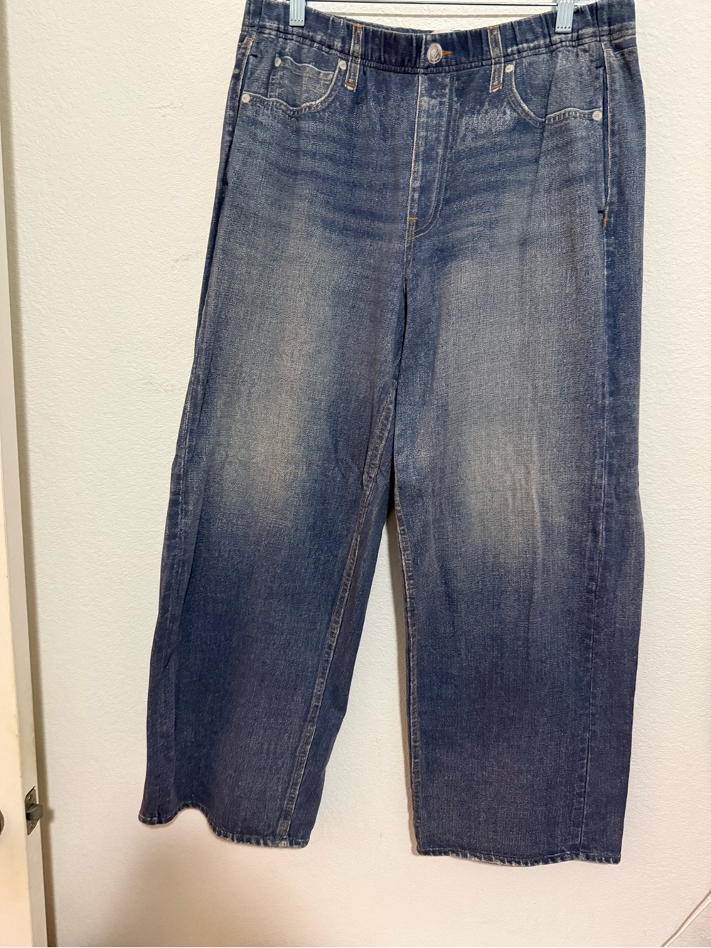 rag & bone Miramar Mid-Rise baggy faux Jeans - Faded Blue Wash - Picture 4 of 5